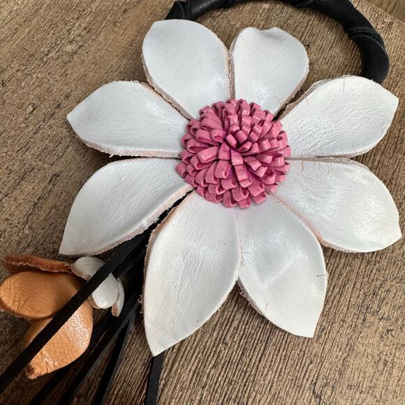 Leather Flower Purse Charm Genuine Leather Fall Daisy Bag Charm NEW FAST SHIP - Picture 5 of 7